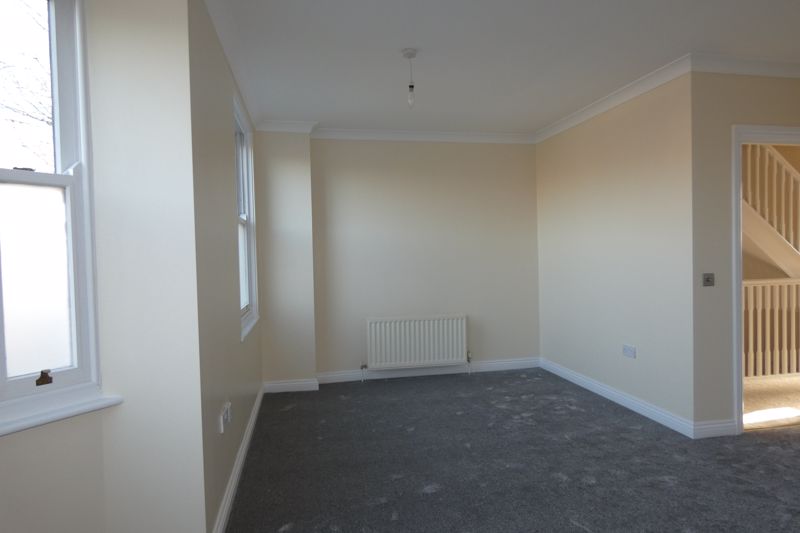 First Floor Lounge- click for photo gallery